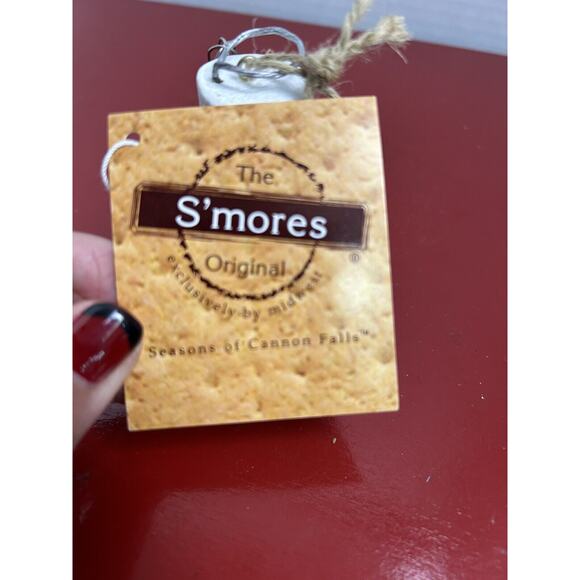 S'mores Holiday Ornament - White and Red - Picture 6 of 8